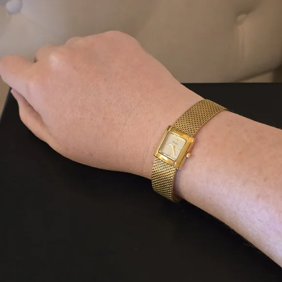 Bulova Gold Mesh Watch - Picture 8 of 8